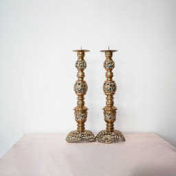 Candeleros de bronce