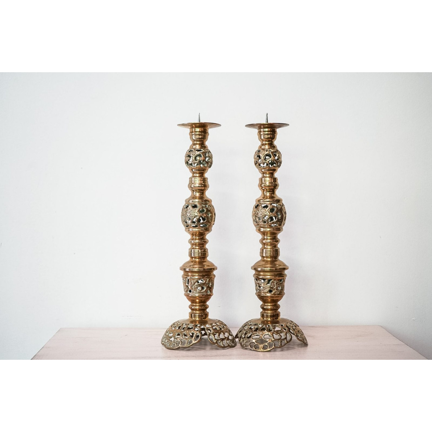 Candeleros de bronce