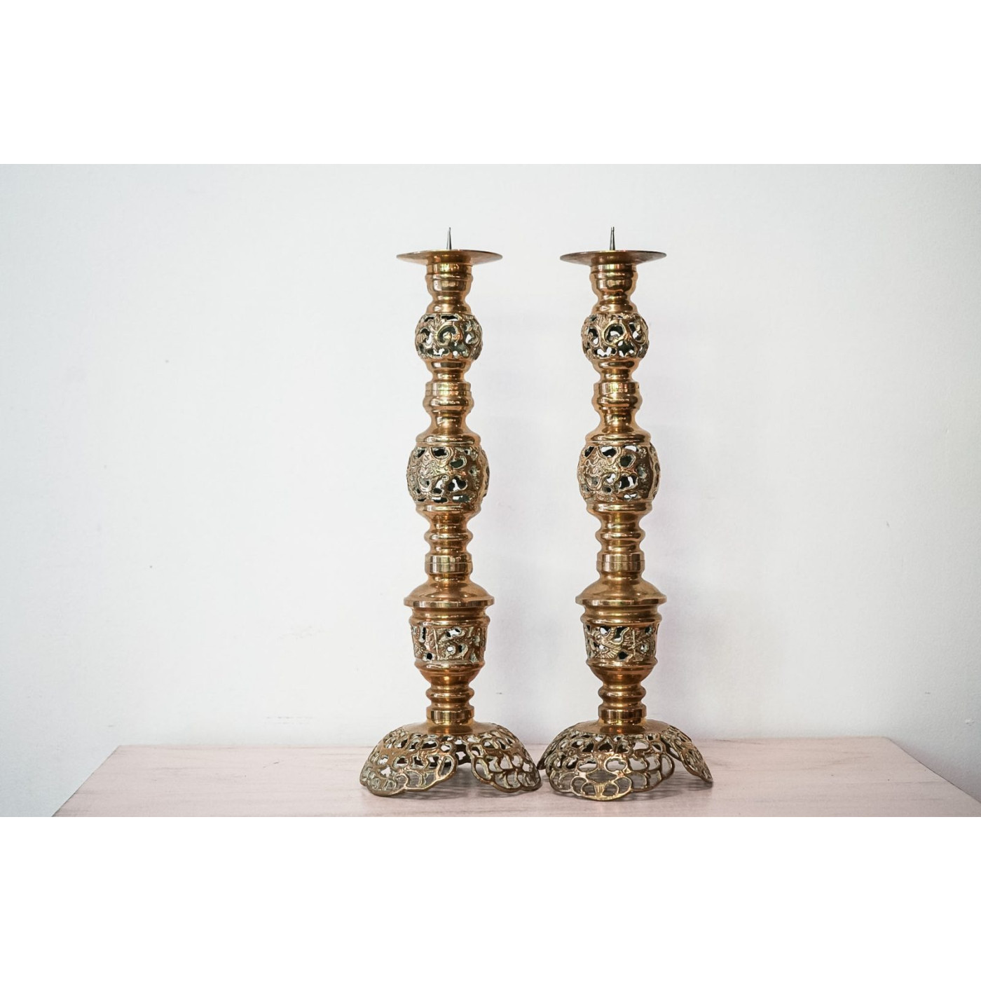 Candeleros de bronce