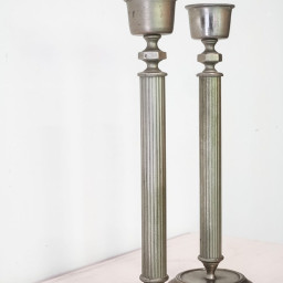 Candeleros de bronce