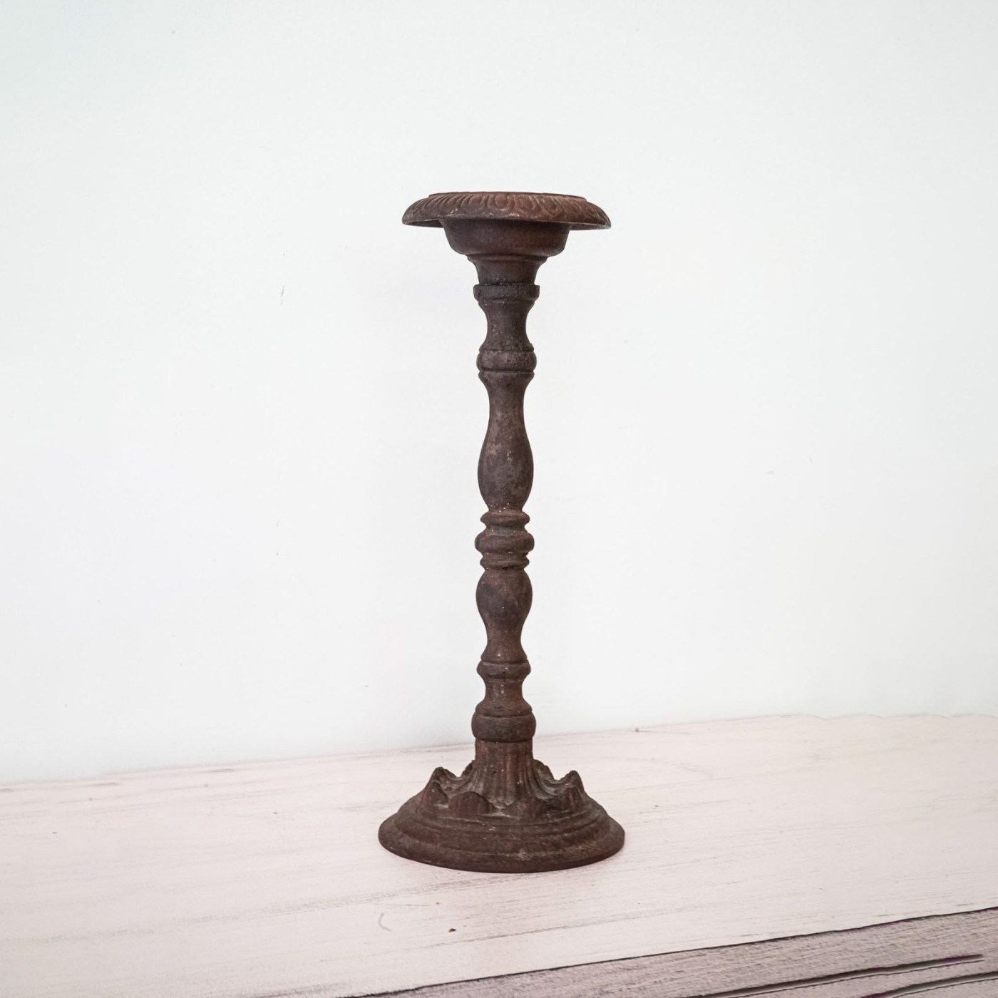Candelero de hierro