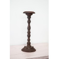 Candelero de hierro