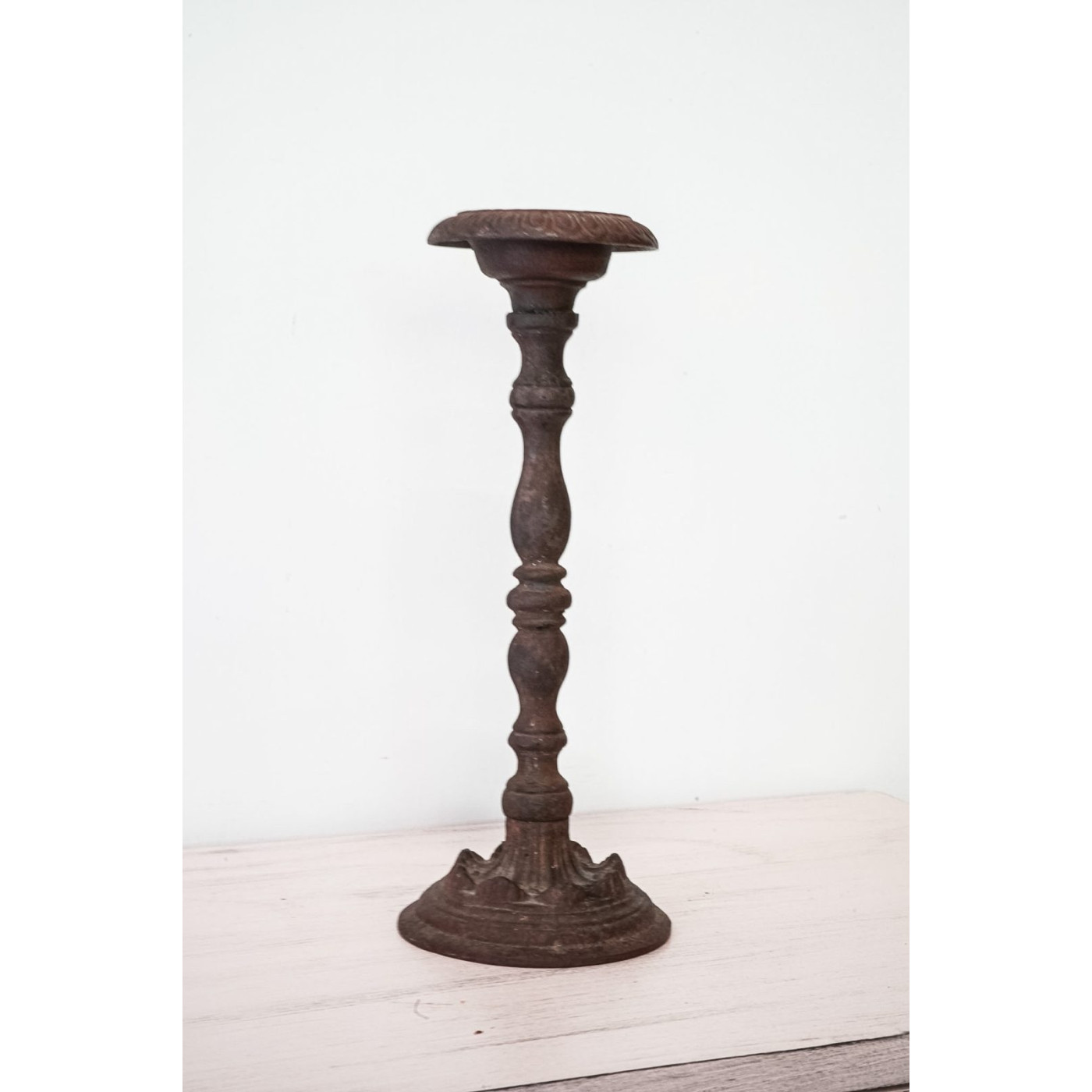 Candelero de hierro