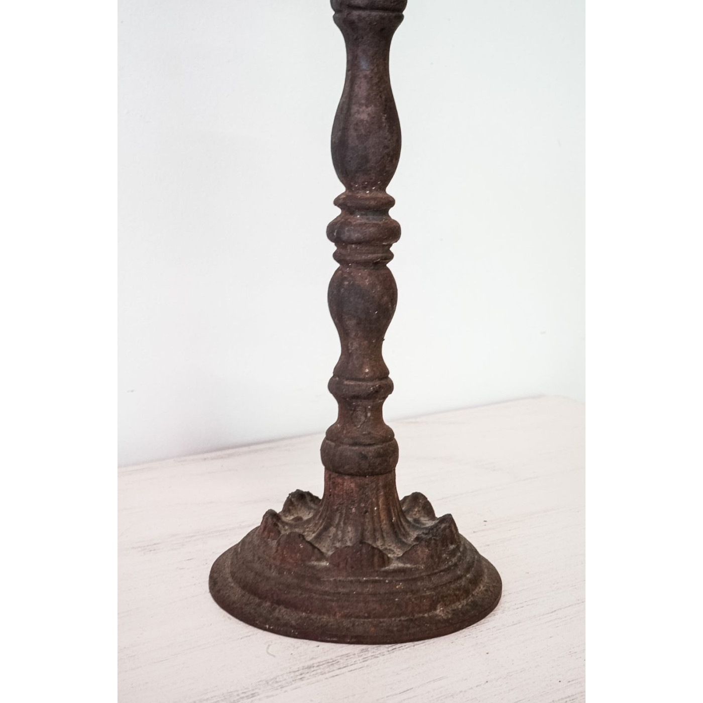 Candelero de hierro